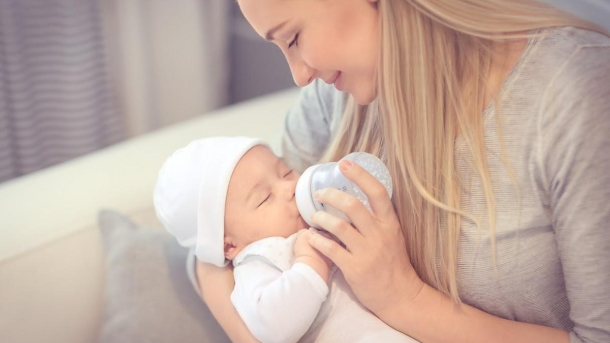 Tips on Bottle Feeding Your Baby